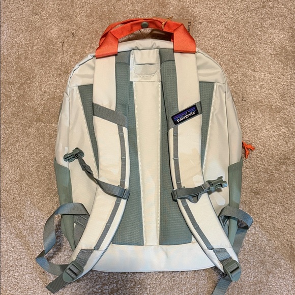Patagonia Atom Tote Pack 20L - Picture 3 of 7